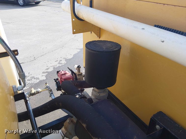 image for item FK0905 Vermeer V500LE vacuum trailer