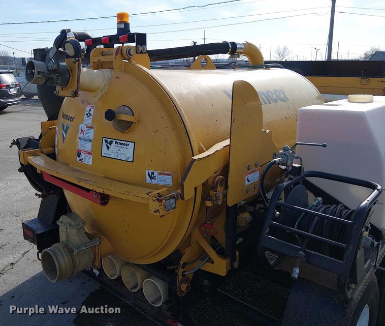 image for item FK0905 Vermeer V500LE vacuum trailer