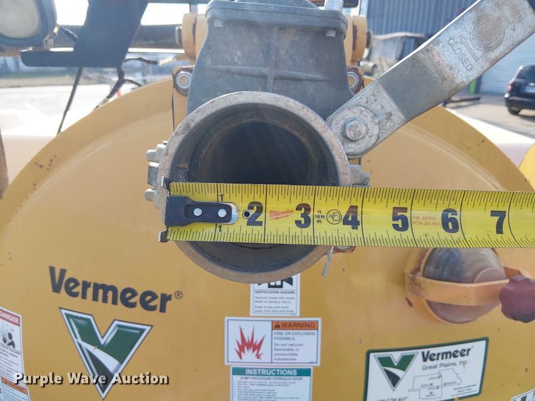 image for item FK0905 Vermeer V500LE vacuum trailer