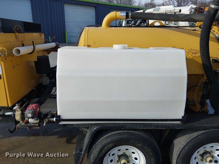 image for item FK0905 Vermeer V500LE vacuum trailer