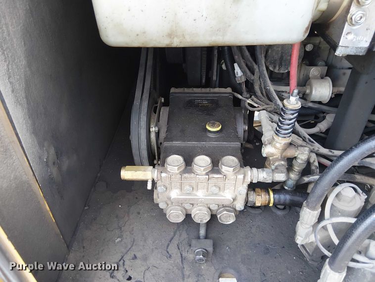 image for item FK0905 Vermeer V500LE vacuum trailer