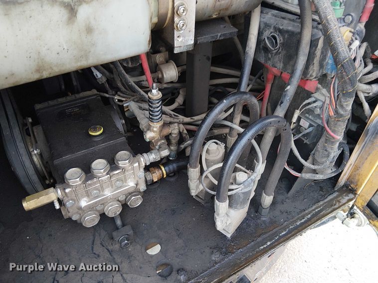 image for item FK0905 Vermeer V500LE vacuum trailer