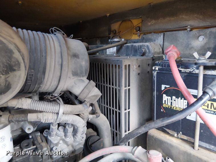 image for item FK0905 Vermeer V500LE vacuum trailer