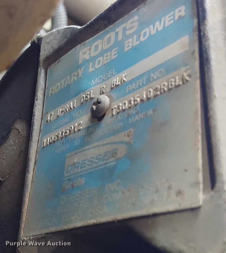 image for item FK0905 Vermeer V500LE vacuum trailer