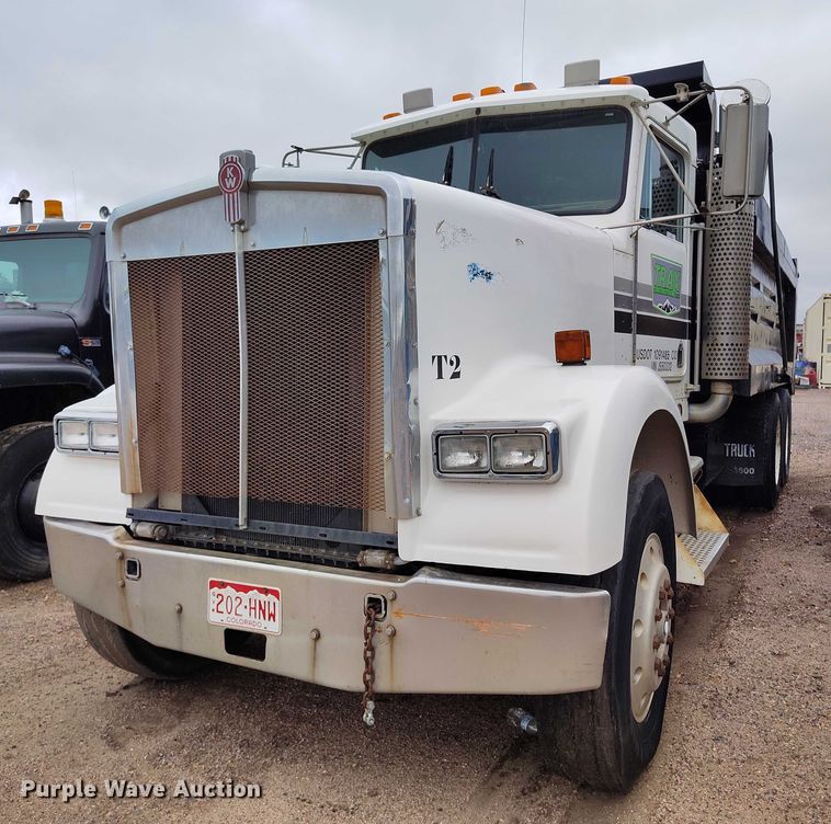 image for item IP9713 1988 Kenworth W900B dump truck