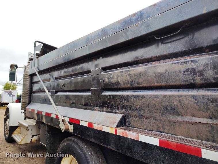 image for item IP9713 1988 Kenworth W900B dump truck