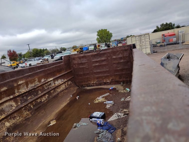 image for item IP9713 1988 Kenworth W900B dump truck