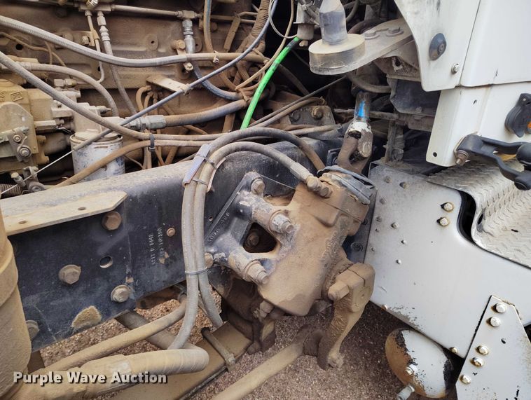 image for item IP9713 1988 Kenworth W900B dump truck