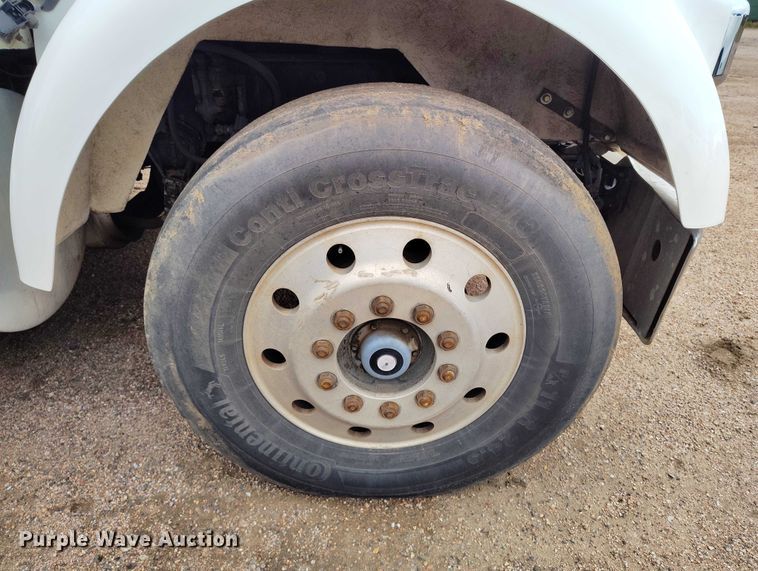 image for item IP9713 1988 Kenworth W900B dump truck