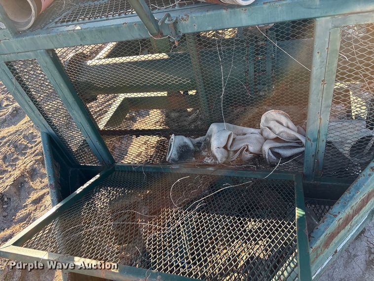 image for item NK9016 2013 RWN filter pod trailer