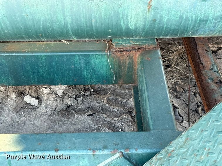 image for item NK9016 2013 RWN filter pod trailer