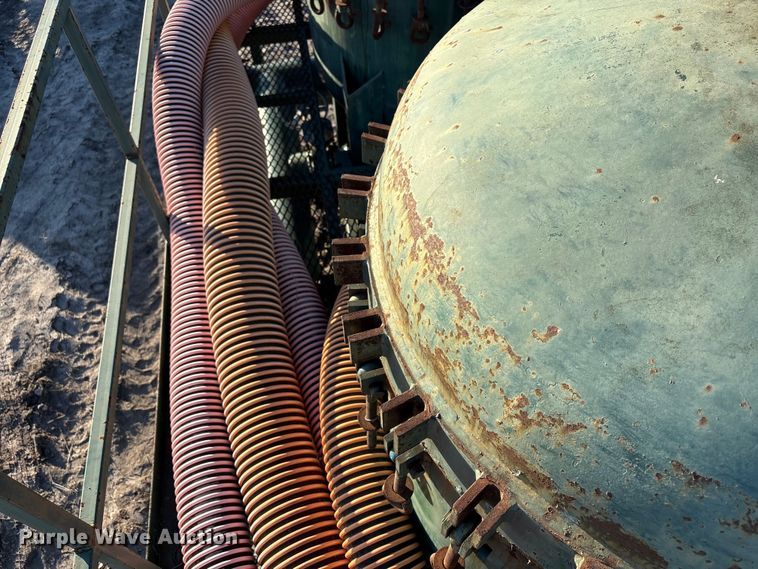 image for item NK9016 2013 RWN filter pod trailer