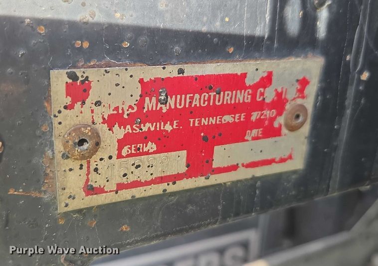 image for item YA1645 2017 Kenworth T800 dump truck