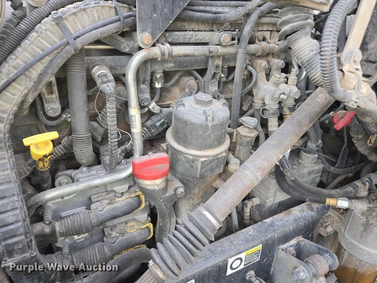 image for item YA1645 2017 Kenworth T800 dump truck