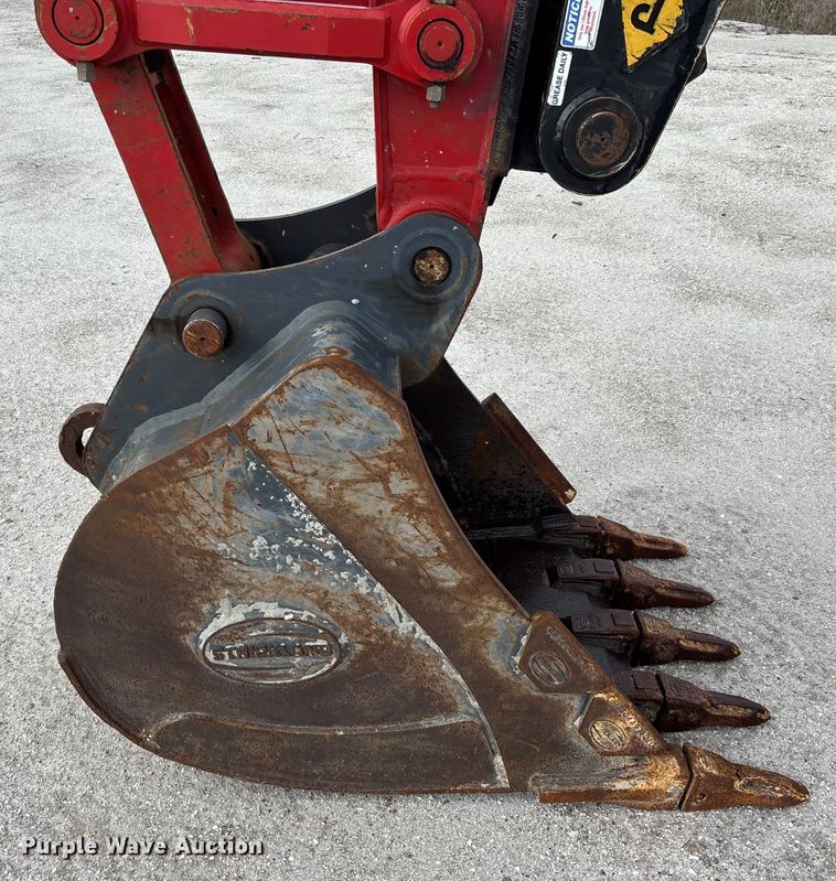 image for item YA1647 2023 Link-Belt 145X4DZ excavator