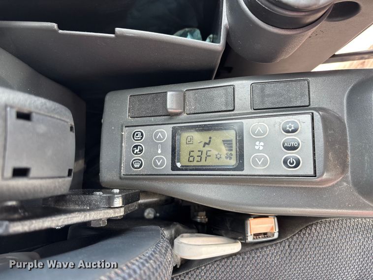 image for item YA1647 2023 Link-Belt 145X4DZ excavator