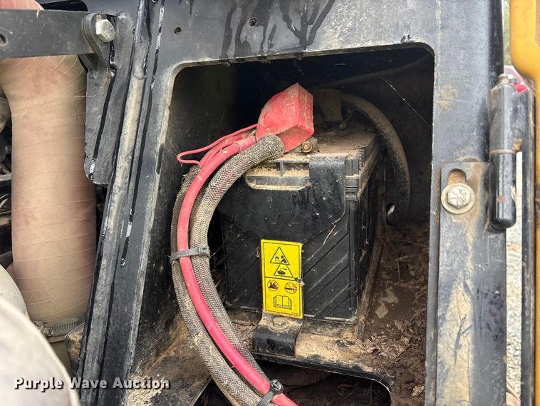 image for item YA1686 2020 ASV RT-120 Forestry tracked skid steer loader