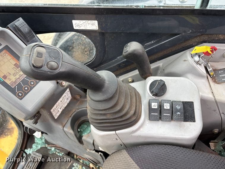 image for item YA1713 2021 John Deere 50G mini excavator