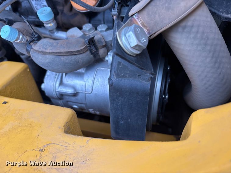 image for item YA1713 2021 John Deere 50G mini excavator