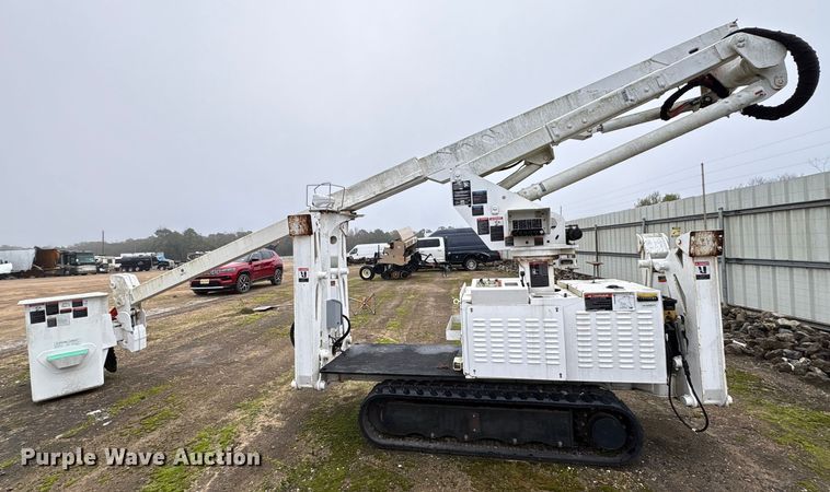 image for item YA1737 2010 Altec AT37-GW boom lift