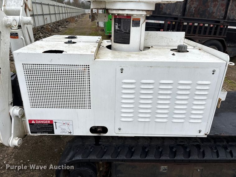 image for item YA1737 2010 Altec AT37-GW boom lift