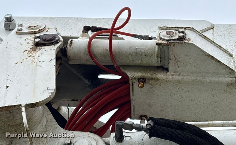 image for item YA1737 2010 Altec AT37-GW boom lift