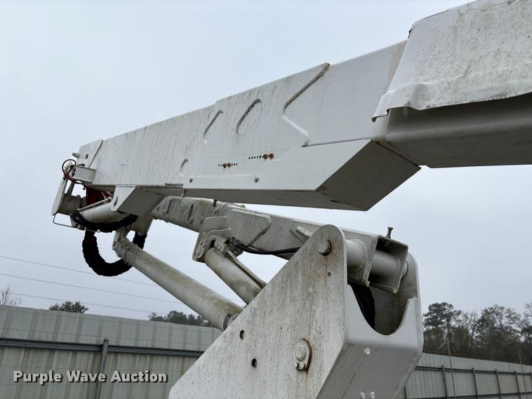 image for item YA1737 2010 Altec AT37-GW boom lift