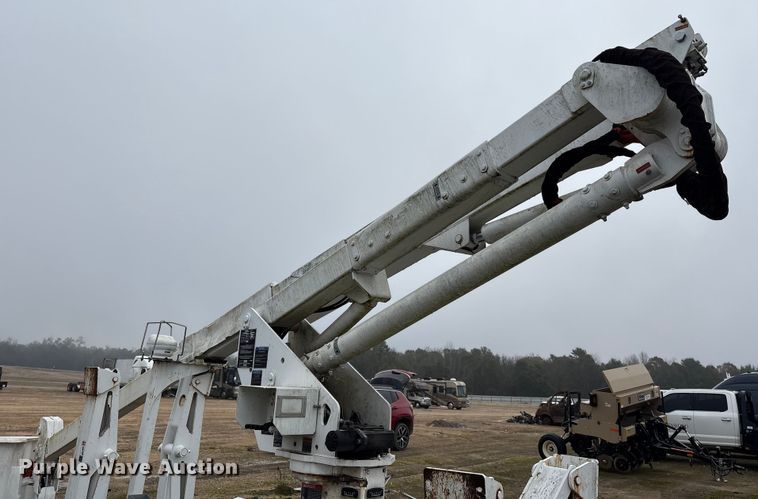 image for item YA1737 2010 Altec AT37-GW boom lift