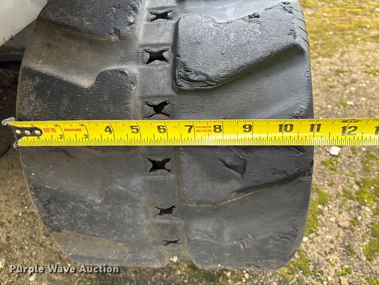 image for item YA1737 2010 Altec AT37-GW boom lift