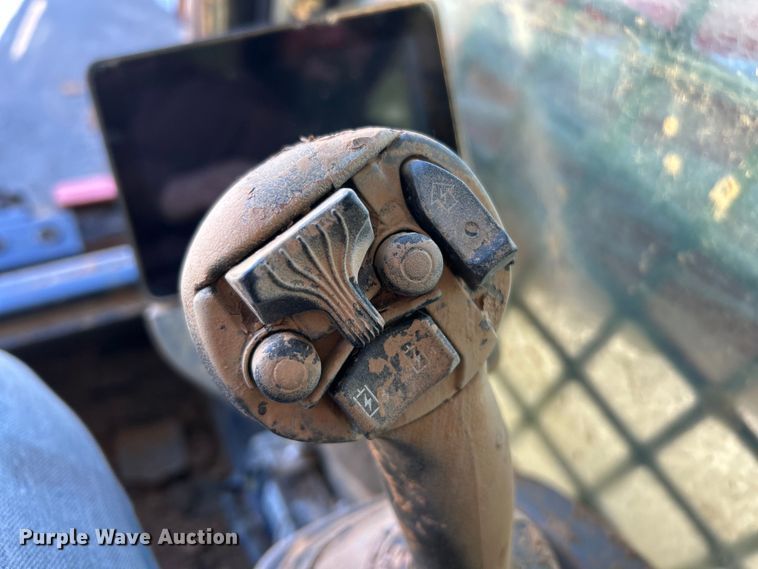 image for item YA1754 Kubota SVL75-3 tracked skid steer loader