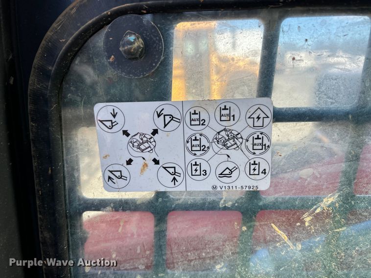 image for item YA1754 Kubota SVL75-3 tracked skid steer loader