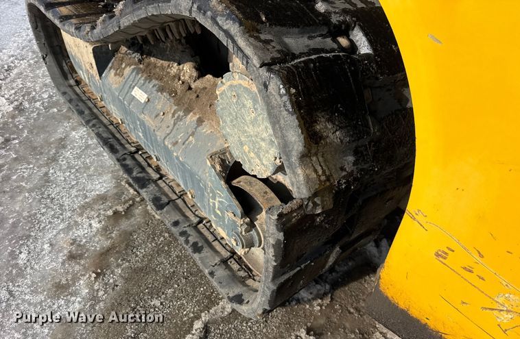 image for item YA1758 2008 Gehl CTL75 tracked skid steer loader