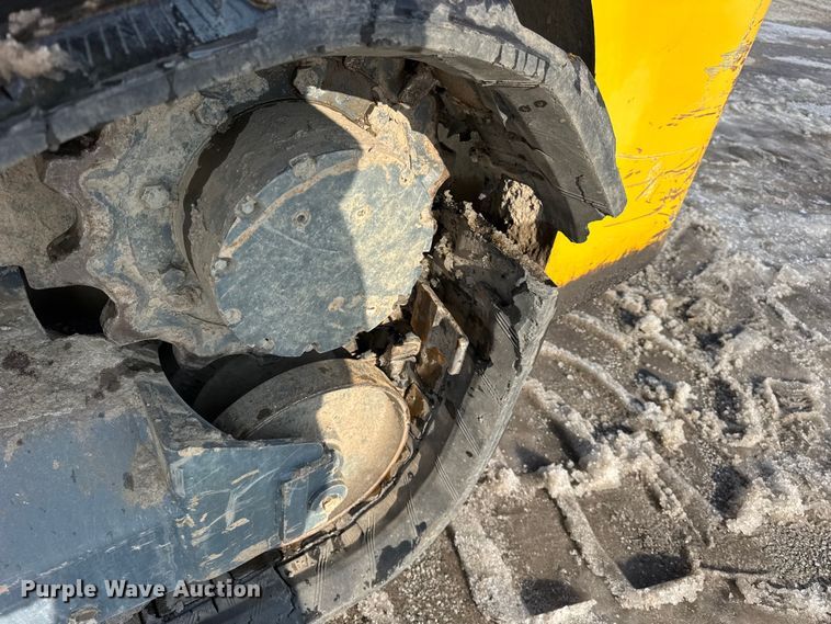 image for item YA1758 2008 Gehl CTL75 tracked skid steer loader