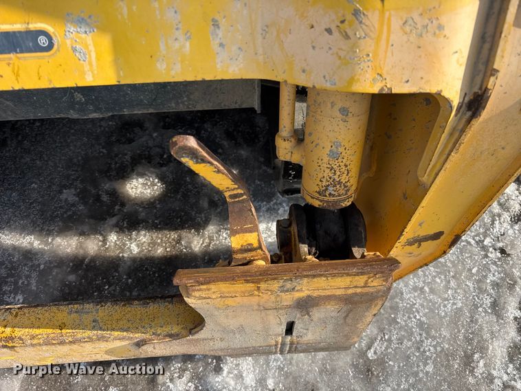 image for item YA1758 2008 Gehl CTL75 tracked skid steer loader