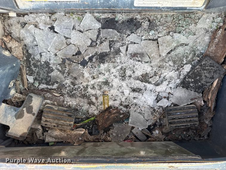 image for item YA1758 2008 Gehl CTL75 tracked skid steer loader