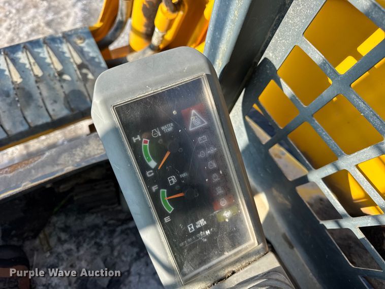 image for item YA1758 2008 Gehl CTL75 tracked skid steer loader