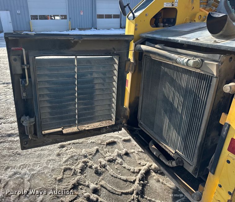 image for item YA1758 2008 Gehl CTL75 tracked skid steer loader