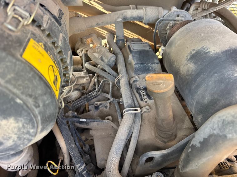 image for item YA1758 2008 Gehl CTL75 tracked skid steer loader