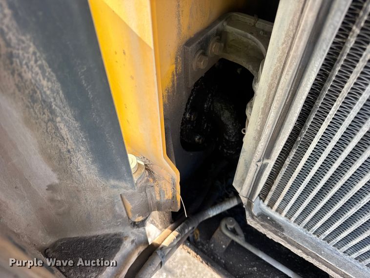 image for item YA1758 2008 Gehl CTL75 tracked skid steer loader