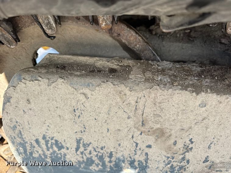 image for item YA1758 2008 Gehl CTL75 tracked skid steer loader