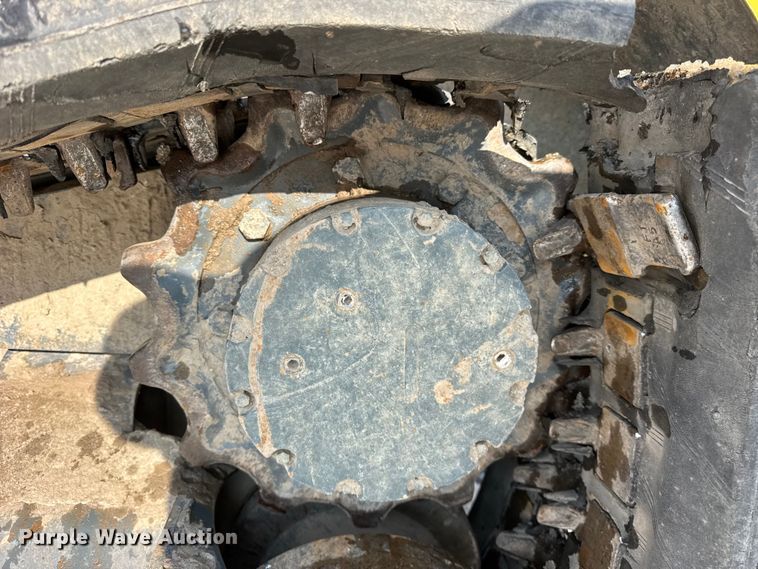 image for item YA1758 2008 Gehl CTL75 tracked skid steer loader