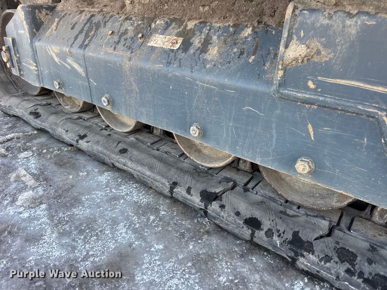 image for item YA1758 2008 Gehl CTL75 tracked skid steer loader