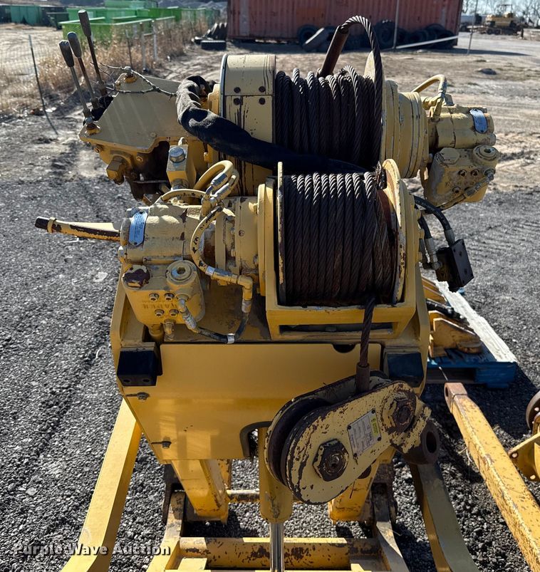 image for item DO7202 Midwestern M520C pipelayer