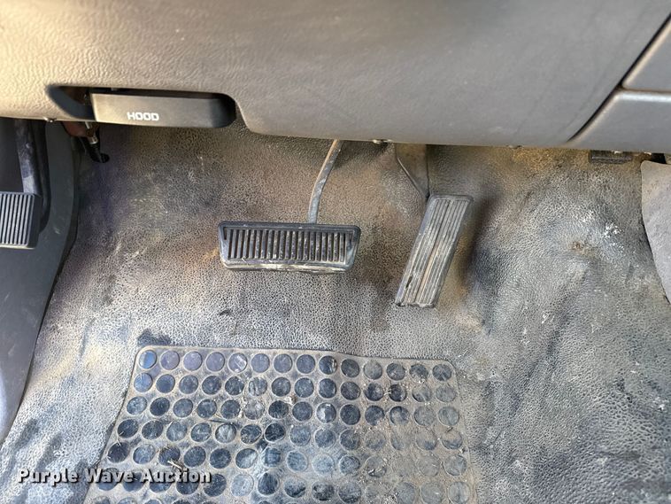 image for item DQ4200 2000 Dodge Ram 1500 pickup truck