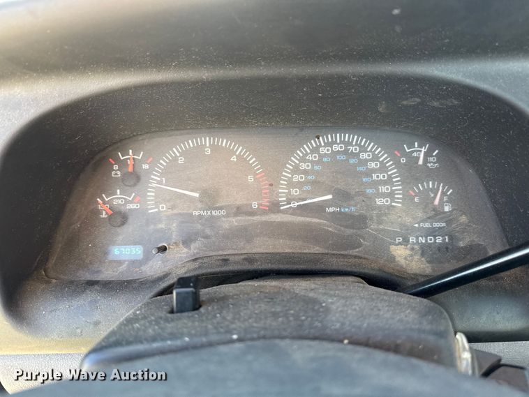 image for item DQ4200 2000 Dodge Ram 1500 pickup truck