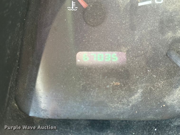 image for item DQ4200 2000 Dodge Ram 1500 pickup truck