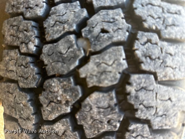 image for item DQ4200 2000 Dodge Ram 1500 pickup truck