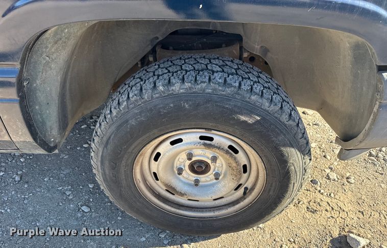 image for item DQ4200 2000 Dodge Ram 1500 pickup truck