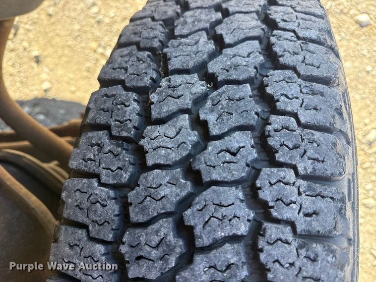 image for item DQ4200 2000 Dodge Ram 1500 pickup truck