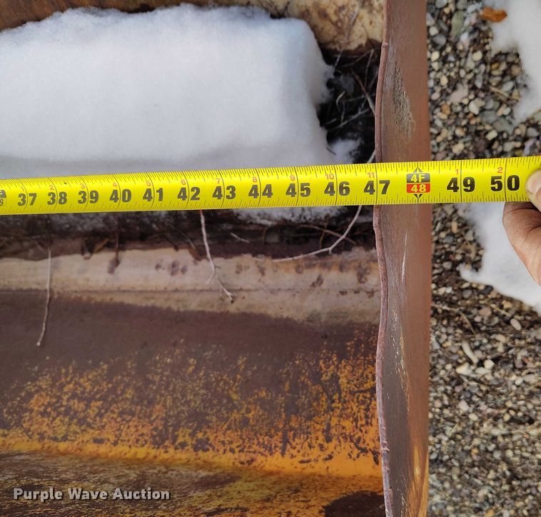 image for item DT0817 International 2444 tractor